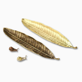 Load image into Gallery viewer, Meditation Leaf Incense Holder